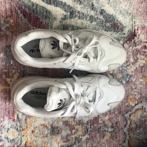 ADIDAS YUNG-1 M 6 / W 7 NEW IN BOX Yung 1